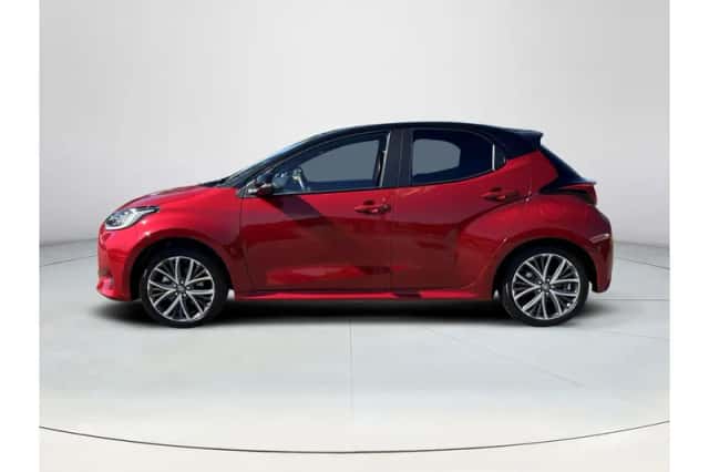 Toyota Yaris (2024) thumbnail 2