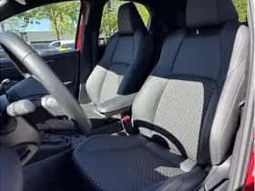 Toyota Yaris (2024) thumbnail 10