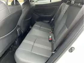 Toyota Yaris Cross (2024) thumbnail 11