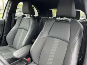 Toyota Yaris Cross (2024) thumbnail 14
