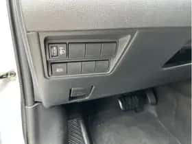 Toyota Yaris Cross (2024) thumbnail 16