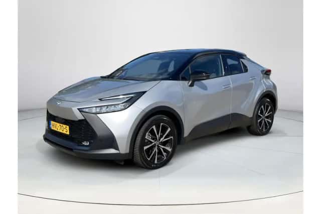 Toyota C-HR (2025) thumbnail 1