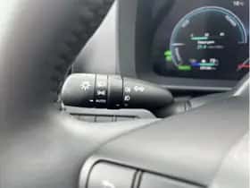 Toyota C-HR (2024) thumbnail 18