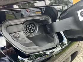 Toyota C-HR (2024) thumbnail 34