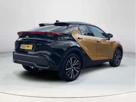 Toyota C-HR (2024) thumbnail 5
