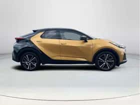 Toyota C-HR (2024) thumbnail 6