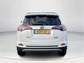 Toyota RAV4 (2016) thumbnail 4