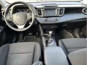Toyota RAV4 (2016) thumbnail 9