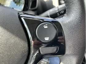 Toyota Aygo (2019) thumbnail 16