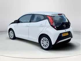 Toyota Aygo (2019) thumbnail 3