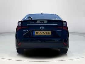 Toyota Prius (2023) thumbnail 4