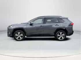 Toyota RAV4 (2021) thumbnail 2
