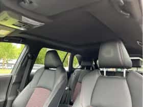 Toyota RAV4 (2021) thumbnail 9