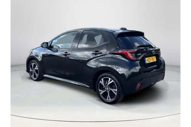 Toyota Yaris (2025) thumbnail 3