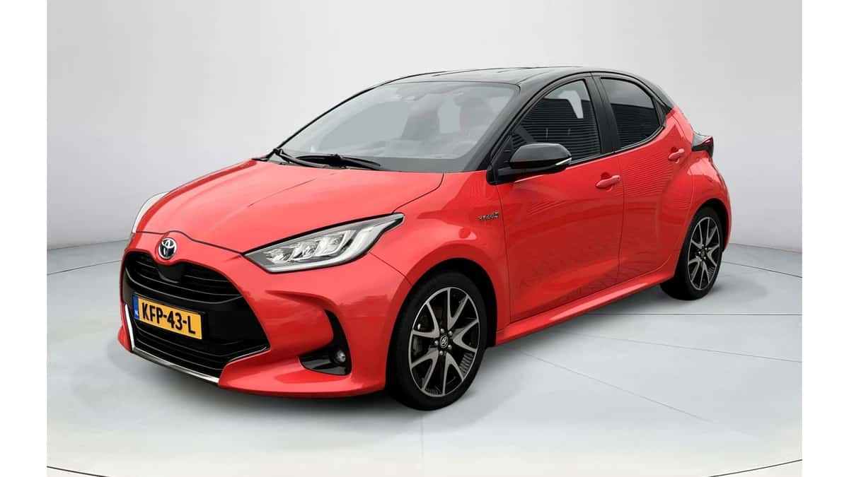Toyota Yaris (2021) — foto 1