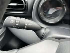 Toyota Yaris (2021) thumbnail 14