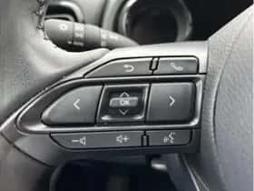 Toyota Yaris (2021) thumbnail 15