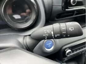 Toyota Yaris (2021) thumbnail 18