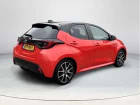 Toyota Yaris (2021) thumbnail 5