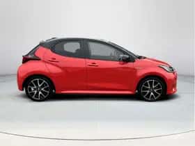 Toyota Yaris (2021) thumbnail 6