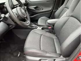 Toyota Yaris (2021) thumbnail 10