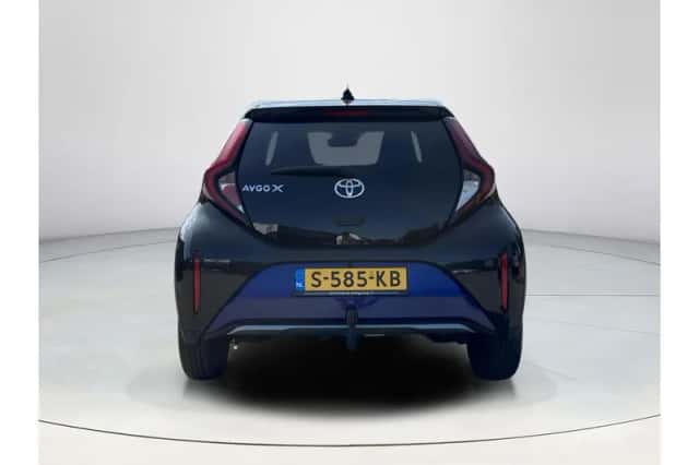 Toyota Aygo X (2023) thumbnail 4