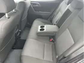 Toyota Auris (2014) thumbnail 13