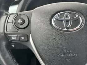Toyota Auris (2014) thumbnail 17