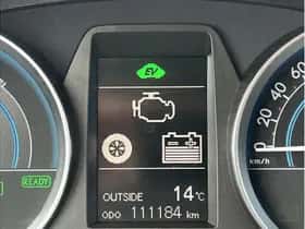 Toyota Auris (2014) thumbnail 20