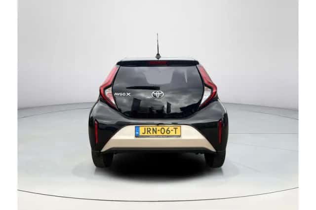Toyota Aygo X (2024) thumbnail 4
