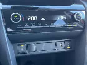 Toyota Yaris Cross (2022) thumbnail 16