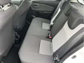 Toyota Yaris (2018) thumbnail 13