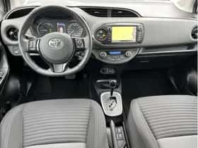 Toyota Yaris (2018) thumbnail 10