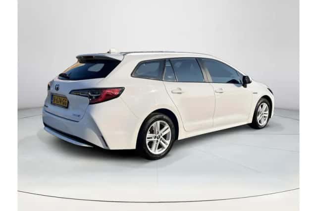 Toyota Corolla (2021) thumbnail 5