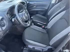 Toyota Aygo X (2022) thumbnail 12