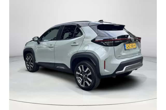 Toyota Yaris Cross (2024) thumbnail 3