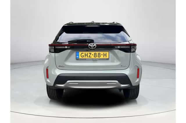 Toyota Yaris Cross (2024) thumbnail 4