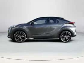 Toyota C-HR (2025) thumbnail 2