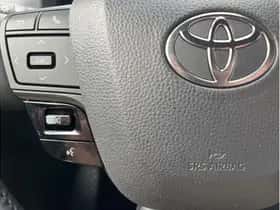 Toyota C-HR (2025) thumbnail 17