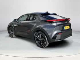 Toyota C-HR (2025) thumbnail 3