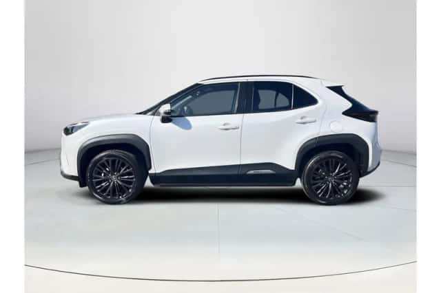 Toyota Yaris Cross (2023) thumbnail 2