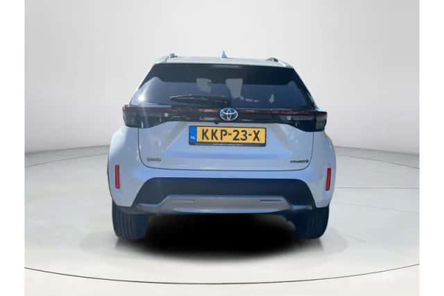 Toyota Yaris Cross (2023) thumbnail 4
