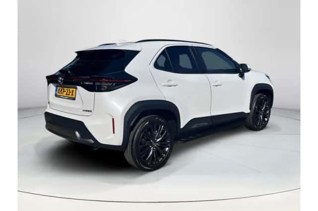 Toyota Yaris Cross (2023) thumbnail 5