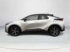Toyota C-HR (2024) thumbnail 2