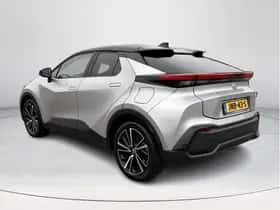 Toyota C-HR (2024) thumbnail 3