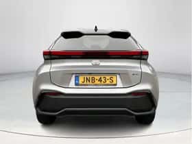 Toyota C-HR (2024) thumbnail 4