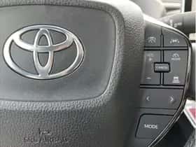 Toyota bZ4X (2022) thumbnail 18