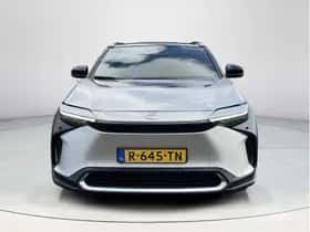 Toyota bZ4X (2022) thumbnail 8