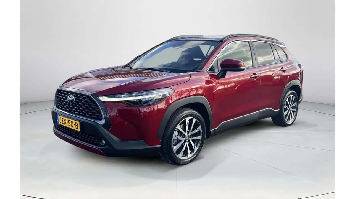Toyota Corolla (2024) — foto 1