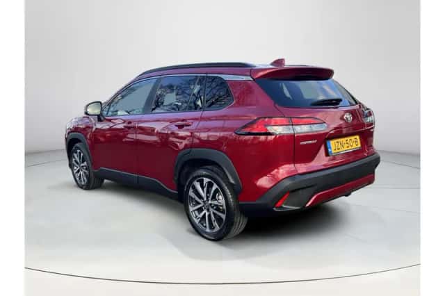 Toyota Corolla (2024) thumbnail 3